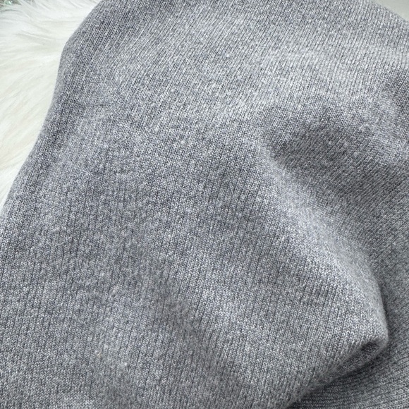 Thomas Pink Classic Gray Crewneck Sweater - Picture 6 of 8